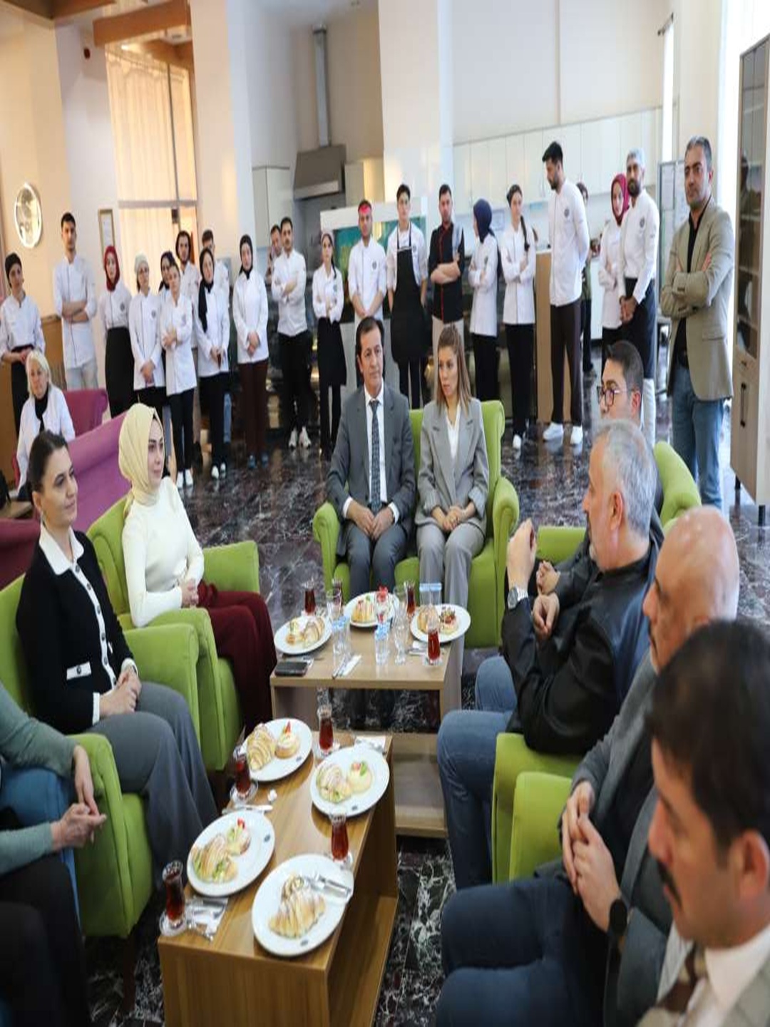 Aşçılık Programı Öğrencilerine Uygulamalı Kruvasan Eğitimi Verildi 